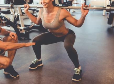 女性對著電腦有輻射如何正確的護理保養皮膚-易網健康<a href=http://www.jsjjzhkt.cn/jkys/ target=_blank class=infotextkey>養生</a>網 女性對著電腦有輻射如何正確的護理保養皮膚