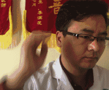 頭頂有一個(gè)健康養(yǎng)生丹，臨睡前十分鐘，調(diào)整全身上下血?dú)猓叽绮《稼s走~