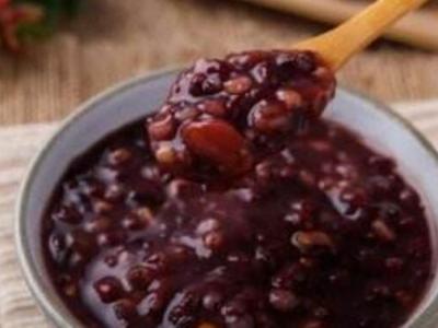 黑豆粥的做法方法 黑米粥比較簡(jiǎn)單的做法
