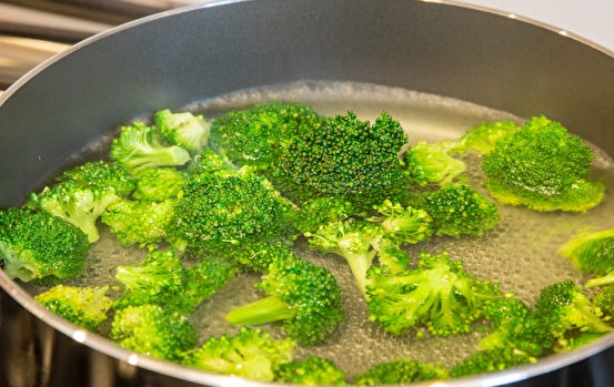 避免食物變質、營養流失！低溫烹調方法找回身體的自愈力