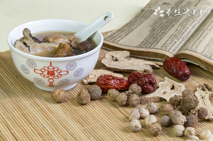 上班族喝什么調(diào)理皮膚-易網(wǎng)<a href=http://www.jsjjzhkt.cn/ target=_blank class=infotextkey>健康養(yǎng)生</a>網(wǎng) 上班族喝什么調(diào)理皮膚