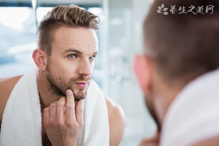 頭發變白怎么調理-易網健康<a href=http://www.jsjjzhkt.cn/jkys/ target=_blank class=infotextkey>養生</a>網 頭發變白怎么調理