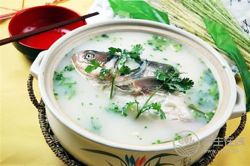 “三高”人群不適宜喝魚(yú)頭湯