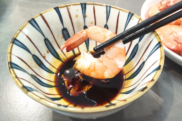 蝦不可以和什么一起吃 蝦怎么做簡單好吃-易網<a href=http://www.jsjjzhkt.cn/ target=_blank class=infotextkey>健康養生</a>網 蝦不可以和什么一起吃 蝦怎么做簡單好吃