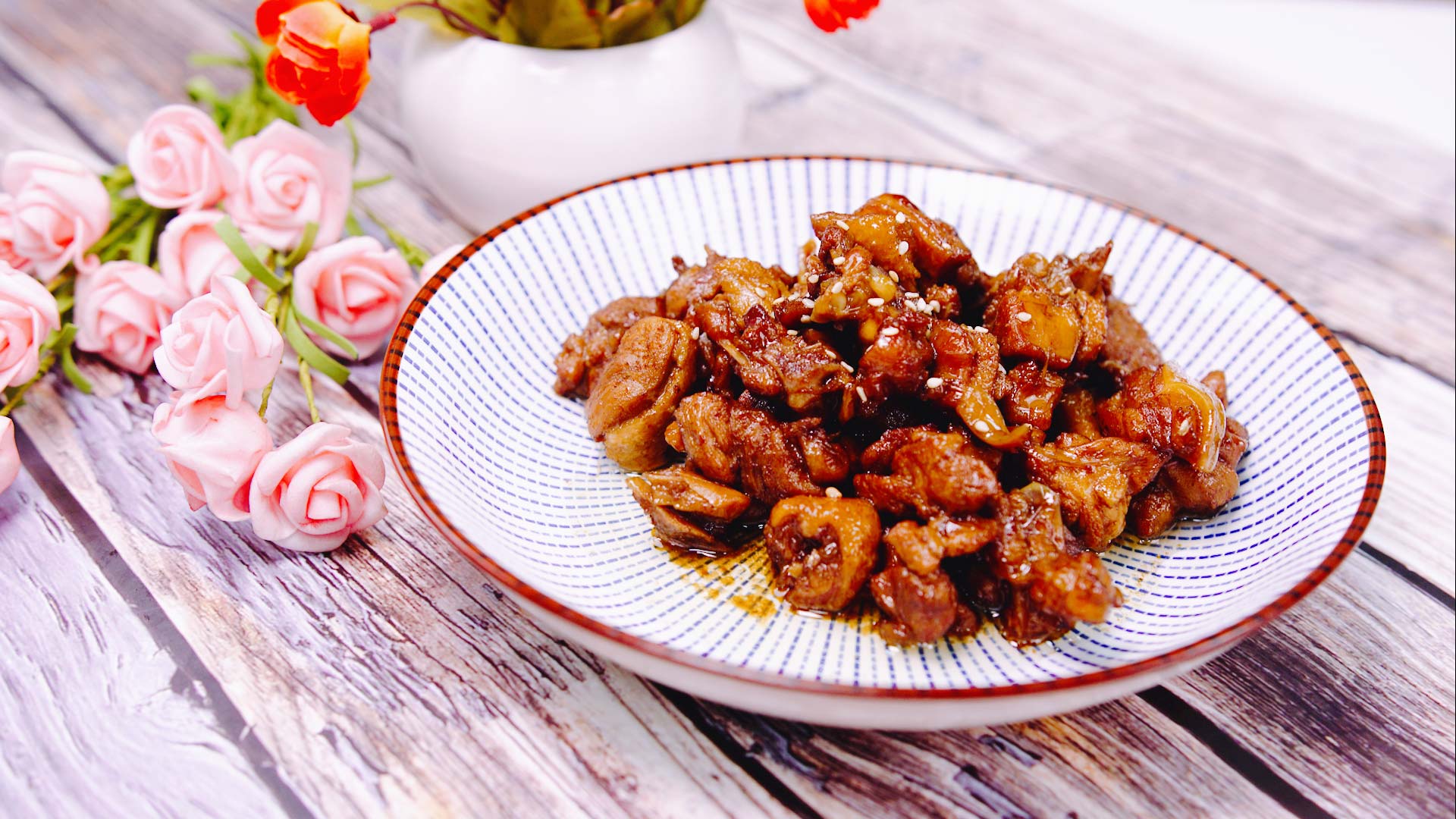 三伏天能吃雞燉三七嗎 三伏天飲食原則-易網健康<a href=http://www.jsjjzhkt.cn/jkys/ target=_blank class=infotextkey>養生</a>網 三伏天能吃雞燉三七嗎 三伏天飲食原則