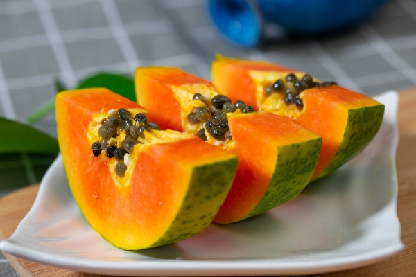 補肝的食物有哪些 人們常吃的護肝食物-易網健康<a href=http://www.jsjjzhkt.cn/jkys/ target=_blank class=infotextkey>養生</a>網 補肝的食物有哪些 人們常吃的護肝食物