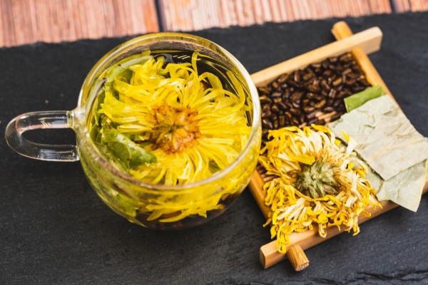 肝火旺能吃阿膠糕嗎 什么茶去肝火效果最好-易網(wǎng)<a href=http://www.jsjjzhkt.cn/ target=_blank class=infotextkey>健康養(yǎng)生</a>網(wǎng) 肝火旺能吃阿膠糕嗎 什么茶去肝火效果最好