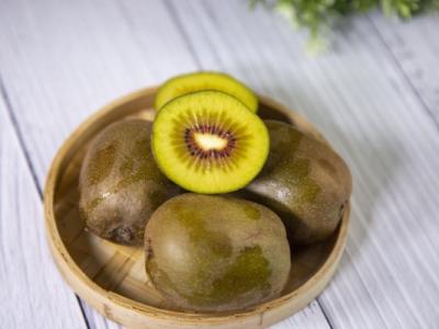 吃獼猴桃有什么好處和壞處 吃獼猴桃注意事項(xiàng)