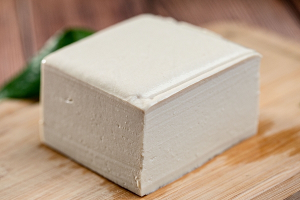 痛風(fēng)能不能吃豆干-易網(wǎng)<a href=http://www.jsjjzhkt.cn/ target=_blank class=infotextkey>健康養(yǎng)生</a>網(wǎng) 痛風(fēng)能不能吃豆干