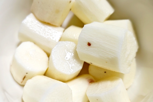 寶寶可以吃山藥嗎-易網<a href=http://www.jsjjzhkt.cn/ target=_blank class=infotextkey>健康養生</a>網 寶寶可以吃山藥嗎