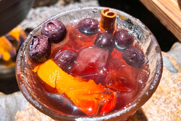 肉桂的功效與作用、禁忌和食用方法-易網<a href=http://www.jsjjzhkt.cn/ target=_blank class=infotextkey>健康養生</a>網 肉桂的功效與作用、禁忌和食用方法