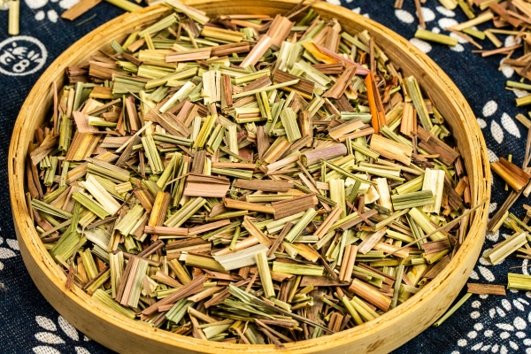 香草的功效與作用、禁忌和食用方法-易網(wǎng)健康<a href=http://www.jsjjzhkt.cn/jkys/ target=_blank class=infotextkey>養(yǎng)生</a>網(wǎng) 香草的功效與作用、禁忌和食用方法