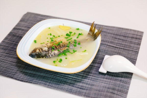 鯽魚湯的功效與作用、禁忌和食用方法