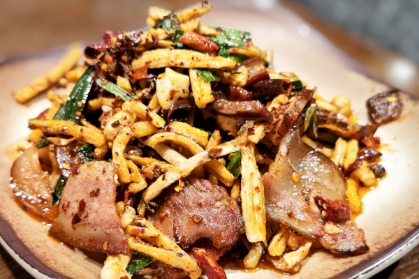 臘肉保質期多長時間-易網<a href=http://www.jsjjzhkt.cn/ target=_blank class=infotextkey>健康養生</a>網 臘肉保質期多長時間