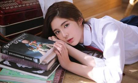 閨蜜們喜歡看放蕩男女的交換小說遭我嫌棄，被狠狠教訓了一番