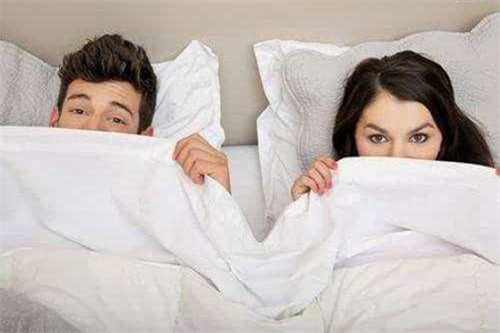 經期同房有危害嗎？女性如何愛護自己要看這一點