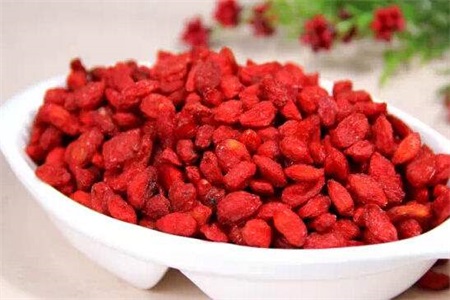 宮寒怎么調理?女性吃這些食物就可以解決宮寒問題-易網健康養生網 宮寒怎么調理?女性吃這些食物就可以解決宮寒問題