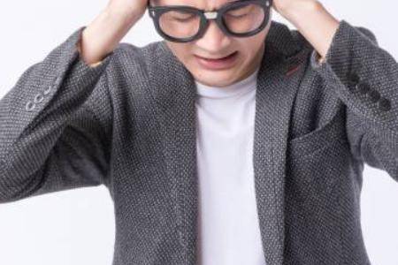 陰陽兩虛的癥狀有哪些 陰陽兩虛該如何調(diào)理補(bǔ)身體-易網(wǎng)<a href=http://www.jsjjzhkt.cn/ target=_blank class=infotextkey>健康養(yǎng)生</a>網(wǎng) 陰陽兩虛的癥狀有哪些 陰陽兩虛該如何調(diào)理補(bǔ)身體