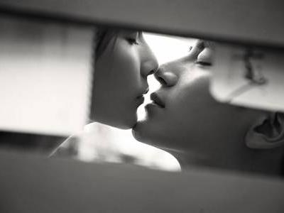 接吻的時候不閉上眼睛嗎?第一次接吻應該知道這些技巧