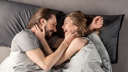 房事過度對身體傷害大?具體了解下-易網健康<a href=http://www.jsjjzhkt.cn/jkys/ target=_blank class=infotextkey>養(yǎng)生</a>網 房事過度對身體傷害大?具體了解下