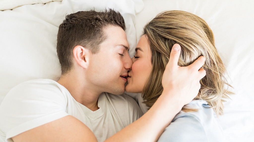 男女都該知道的性事 酒是敗性還是助性-易網健康<a href=http://www.jsjjzhkt.cn/jkys/ target=_blank class=infotextkey>養生</a>網 男女都該知道的性事 酒是敗性還是助性