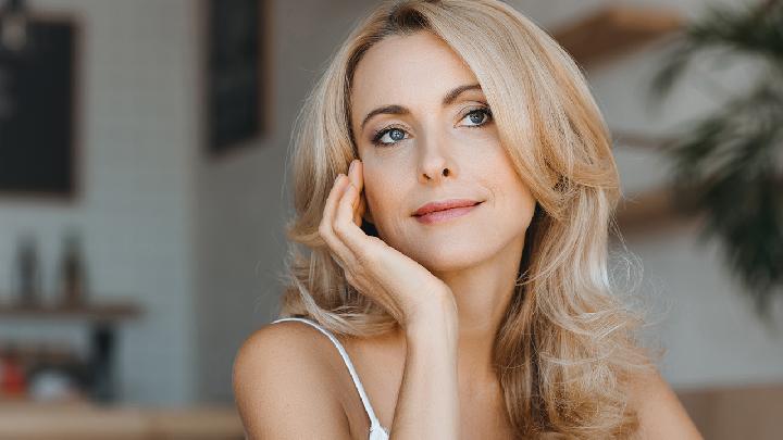 玩盡3P 絲襪足交 他享盡內(nèi)心的快感-易網(wǎng)健康養(yǎng)生網(wǎng) 玩盡3P 絲襪足交 他享盡內(nèi)心的快感