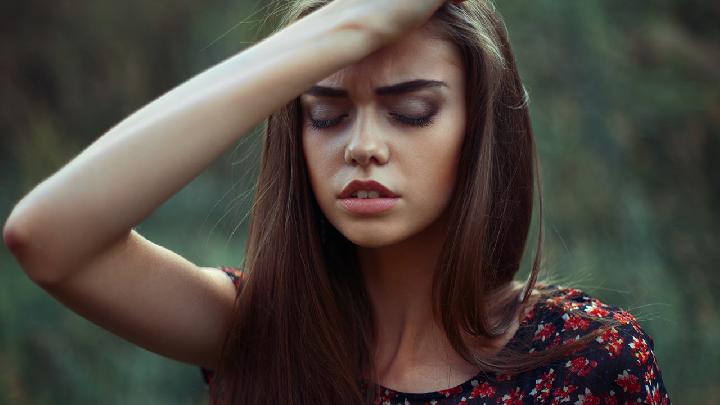 早泄應(yīng)該如何治療?什么運動可以改善射精快-易網(wǎng)<a href=http://www.jsjjzhkt.cn/ target=_blank class=infotextkey>健康養(yǎng)生</a>網(wǎng) 早泄應(yīng)該如何治療?什么運動可以改善射精快