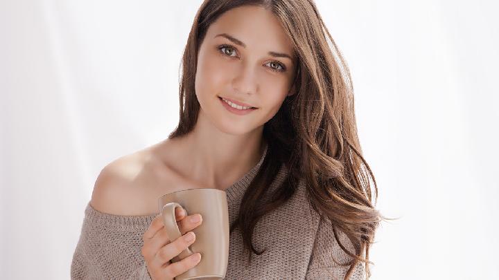 女人最喜歡什么樣的異性?7種散發魅力的男人類型-易網健康<a href=http://www.jsjjzhkt.cn/jkys/ target=_blank class=infotextkey>養生</a>網 女人最喜歡什么樣的異性?7種散發魅力的男人類型