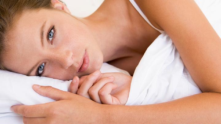 讓女人出軌的理由都有哪些-易網<a href=http://www.jsjjzhkt.cn/ target=_blank class=infotextkey>健康養生</a>網 讓女人出軌的理由都有哪些