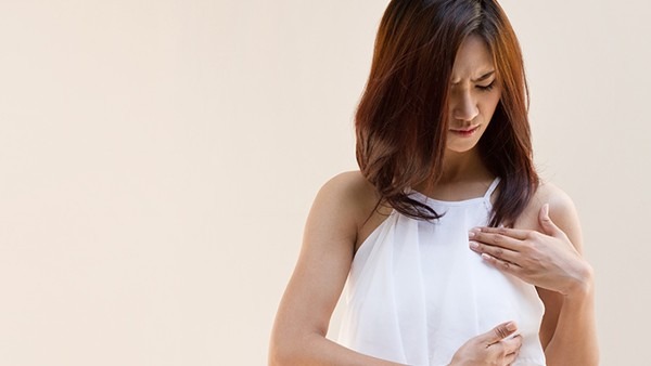 女人胸部為何有大有小 影響胸部發育的幾個因素-易網健康養生網 女人胸部為何有大有小 影響胸部發育的幾個因素