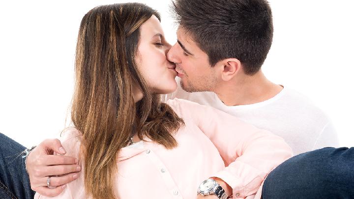 性愛時如何愛撫女人？性生活一定要撫摸這些敏感區