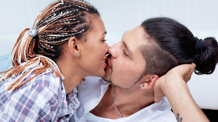 男人縱欲過度有五傷需注意 男性縱欲過度吃什么補腎