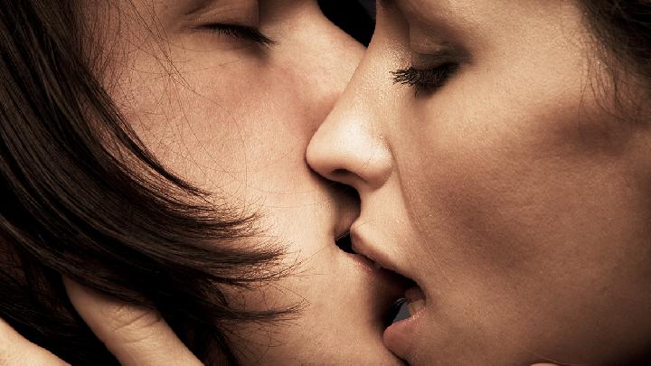 女性更年期吃什么好調理 五種優質食物適合更年期女性吃-易網健康養生網 女性更年期吃什么好調理 五種優質食物適合更年期女性吃