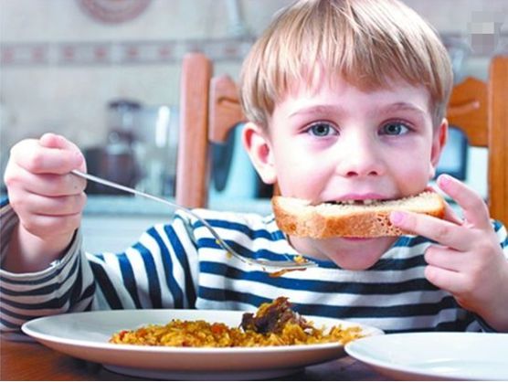 吃飯一定不能犯的3大錯(cuò)誤，讓你輕松遠(yuǎn)離肥胖和便秘