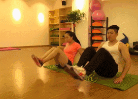 9個(gè)動(dòng)作10分鐘暴汗燃脂！沒(méi)強(qiáng)度的減肥都是瞎扯淡