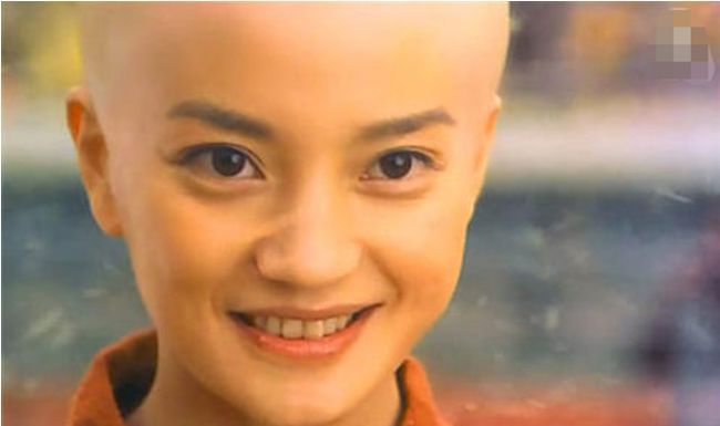 現(xiàn)實(shí)版“重返20歲”，42歲趙薇從中年到小仙女的勵(lì)志蛻變