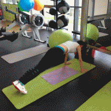 高顏值和傲人身材的標配，這位模特女神還可以更優秀