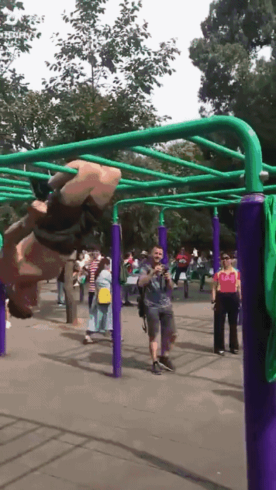 那些被嫌棄的小區健身器材，為何成了外國小哥眼中竟是寶貝？