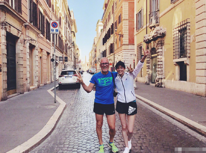 張鈞甯全民健身日領(lǐng)跑，跑步時避免受傷的3個細節(jié)