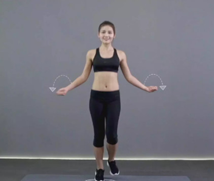 脫下皮褲的鄧紫棋美炸了，泳裝照曬小蠻腰大長(zhǎng)腿