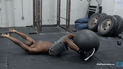 15歲健身至今的肌肉巨人，2米身高把肌肉男襯托格外嬌小