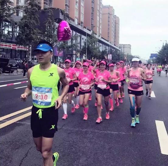 靠跑步減肥的212斤胖子怎么樣了？不僅瘦了88斤還完美蛻變成男神