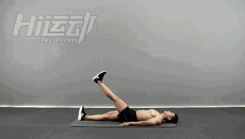 21歲女孩健身3年時間，擁有性感身材卻遭質疑是整形