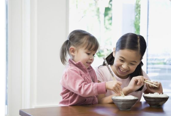 吃飯一定不能犯的3大錯(cuò)誤，讓你輕松遠(yuǎn)離肥胖和便秘