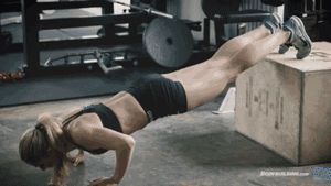 王子文身體超柔軟，不愧是瑜伽大師，最后一張常人都不做到