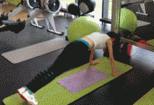 高顏值和傲人身材的標配,這位模特女神還可以更優秀