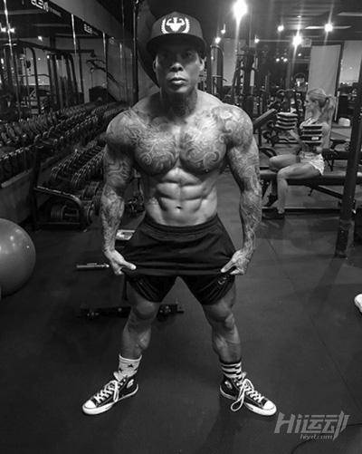 身高只有1.66，但肌肉比例很漂亮！一周5練訓練計劃分享