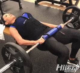 35歲練成最強(qiáng)大臀肌！被奉為“臀神”，擁有600萬(wàn)粉絲