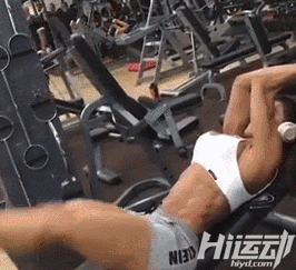 35歲練成最強(qiáng)大臀肌！被奉為“臀神”，擁有600萬(wàn)粉絲