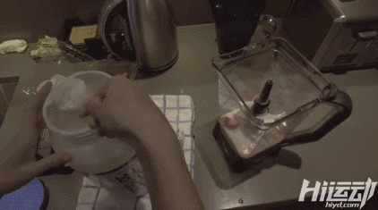 摔一跤就要退休，震動半個娛樂圈！練成維密模特多不容易